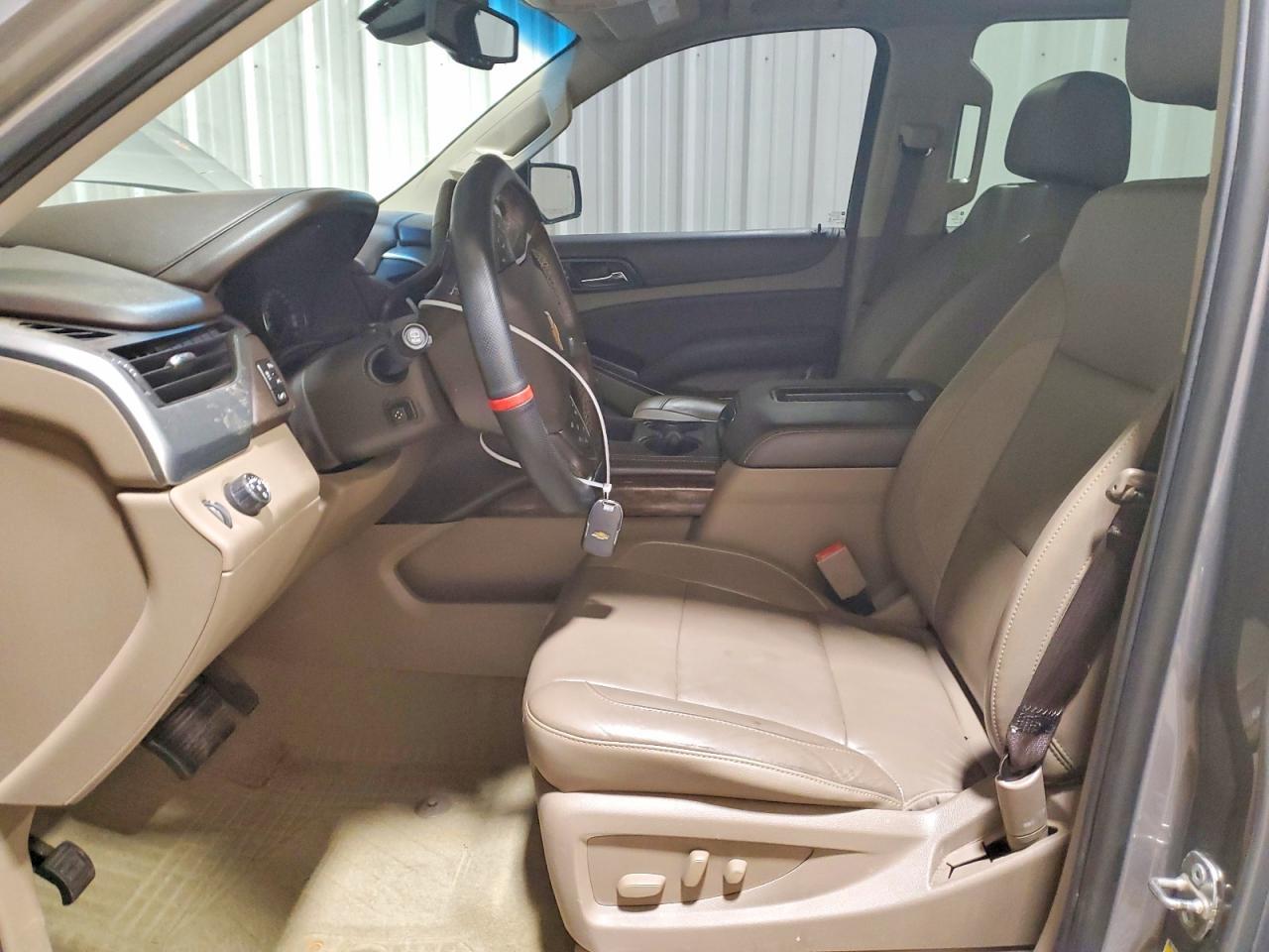 2017 Chevrolet Tahoe C1500 Lt - zdjęcie 7