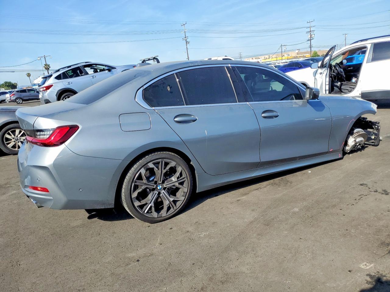 BMW Seria 3 - zdjęcie 3
