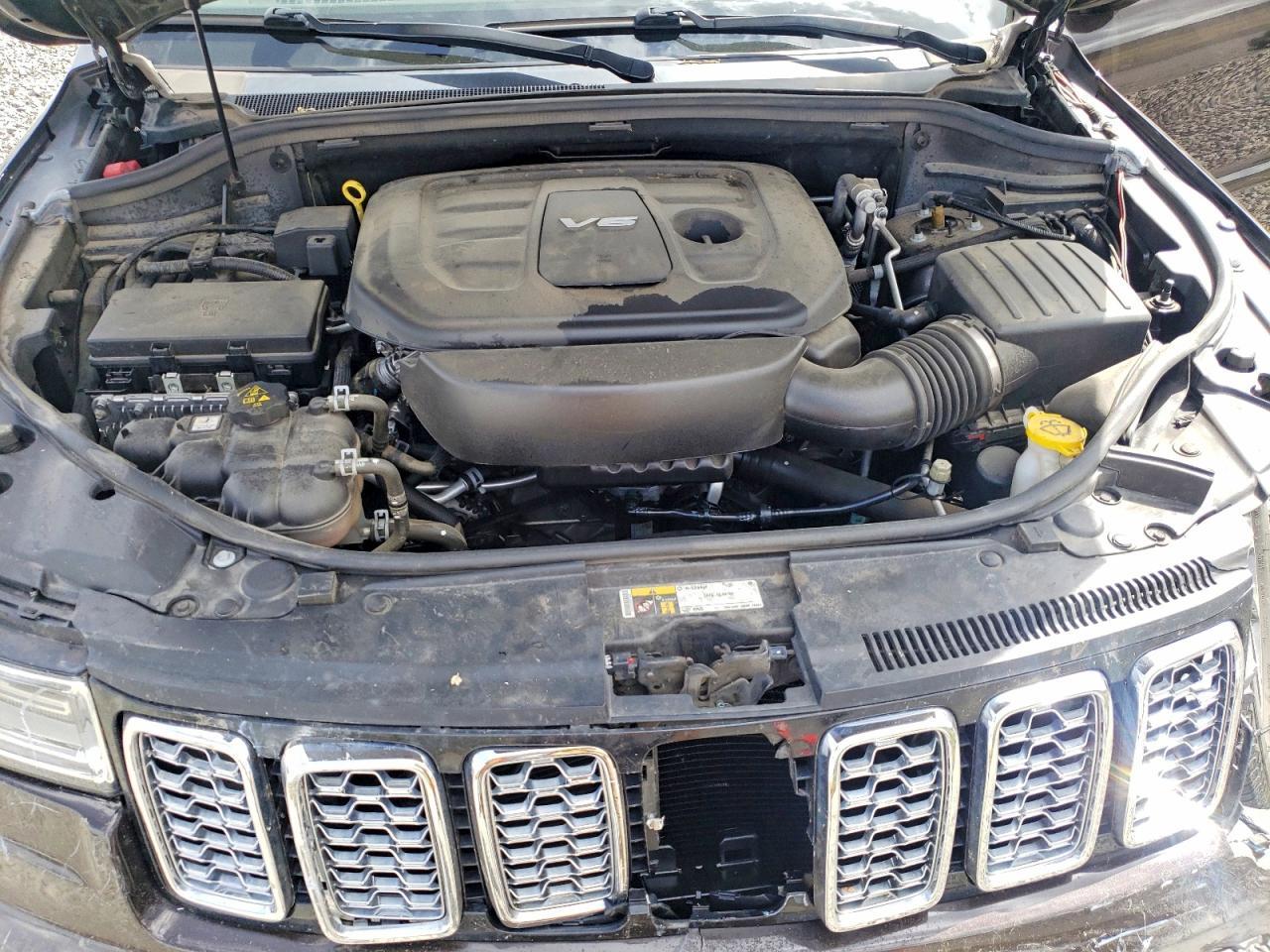 2017 Jeep Grand Cherokee Overland - zdjęcie 12