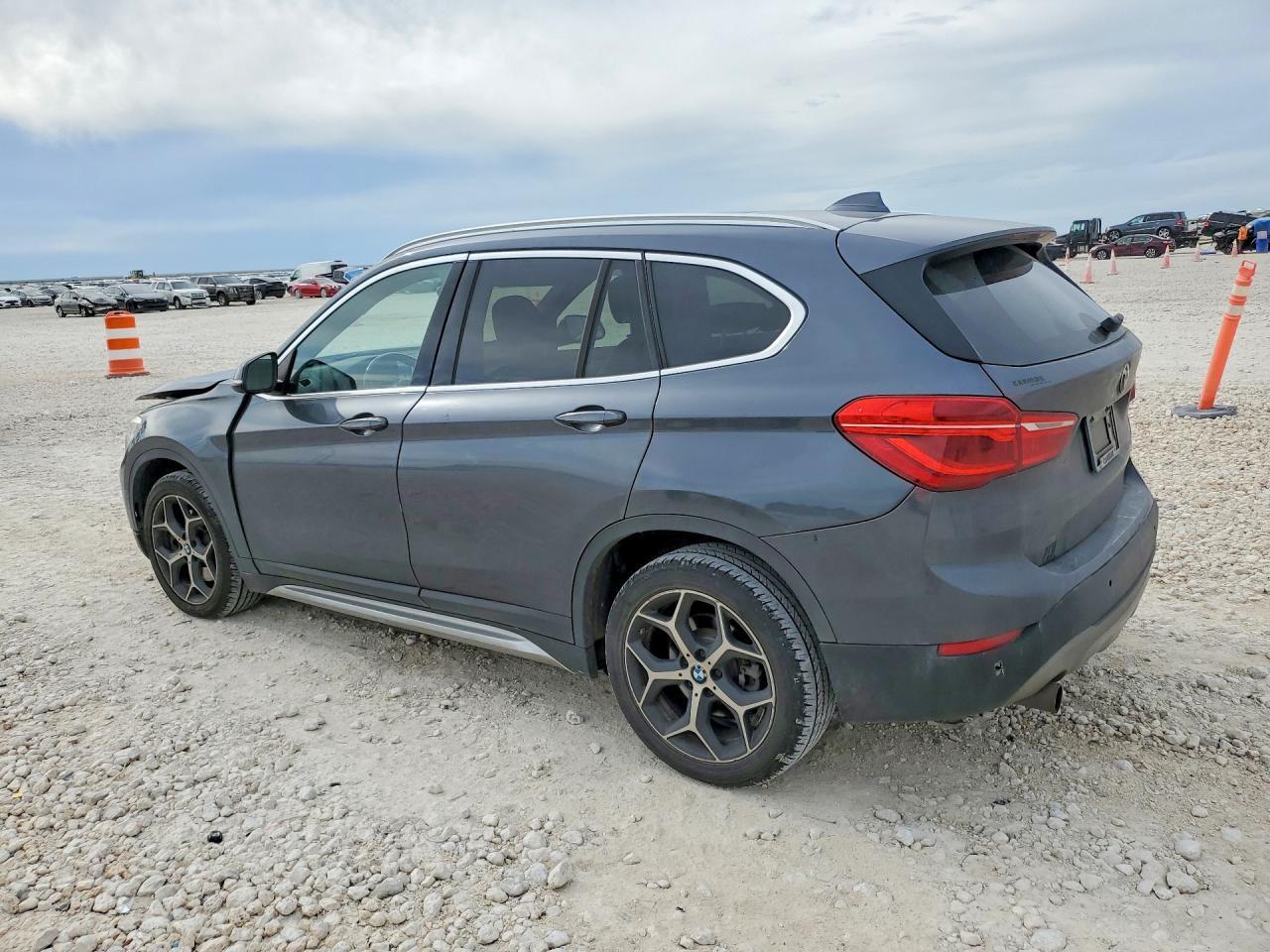 2018 BMW X1 Sdrive28I - zdjęcie 2