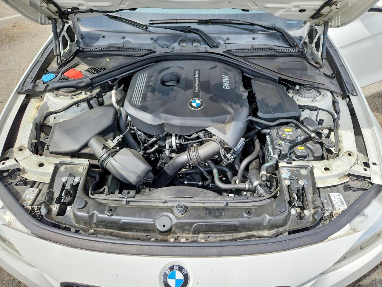 2017 BMW 330 I - zdjęcie 11