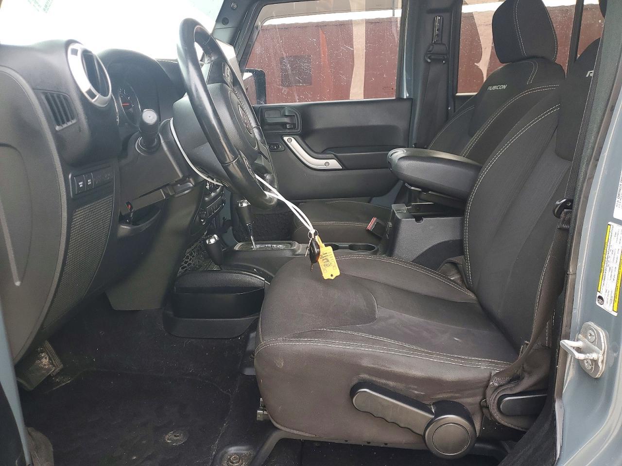 2014 Jeep Wrangler Unlimited Rubicon - zdjęcie 7