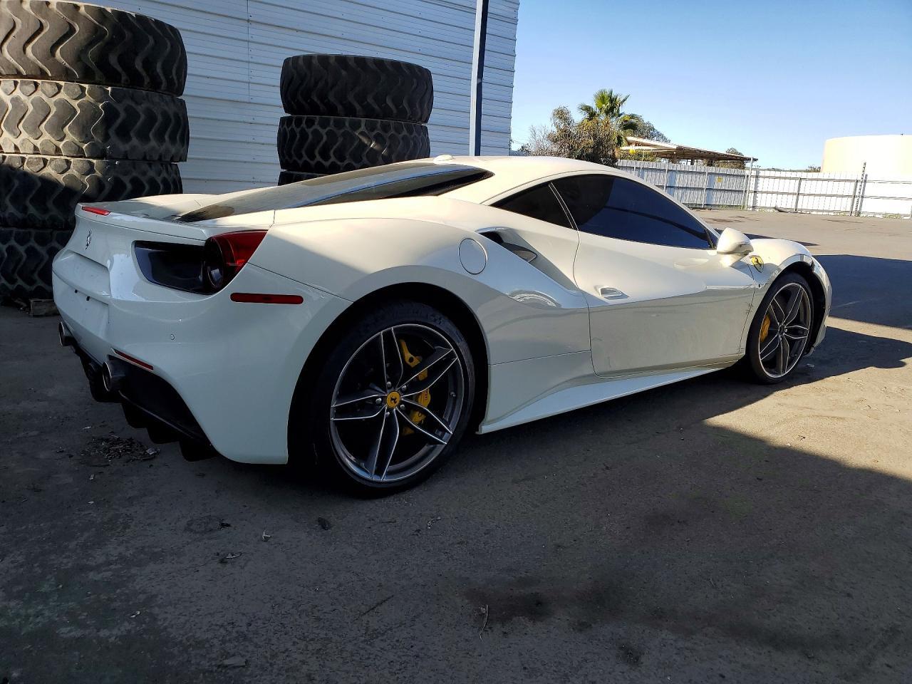 2018 Ferrari 488 Gtb - zdjęcie 3