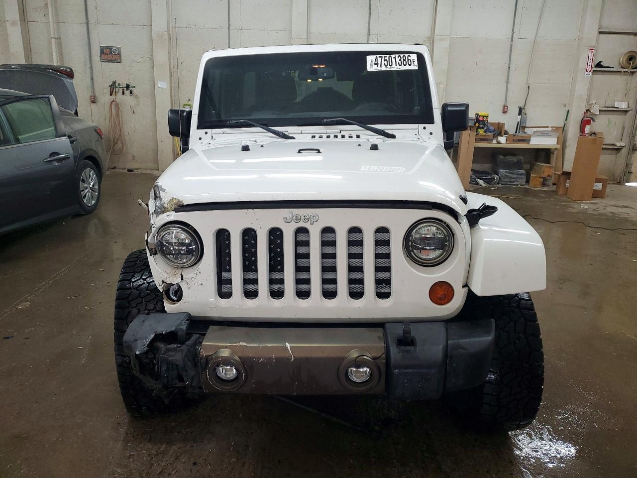 2013 Jeep Wrangler Unlimited Sahara - zdjęcie 5