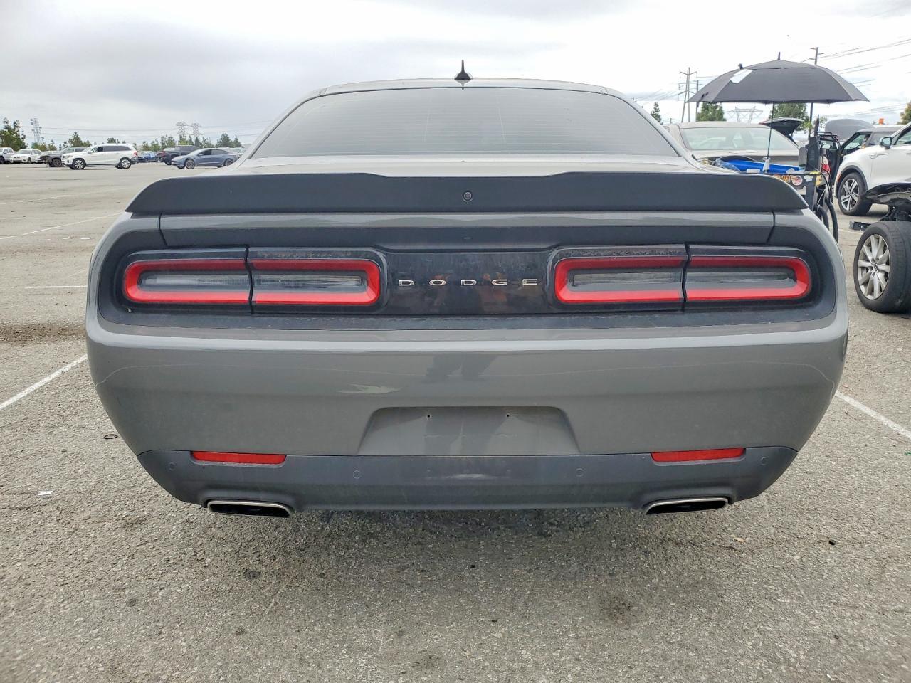 2023 Dodge Challenger Sxt - zdjęcie 6