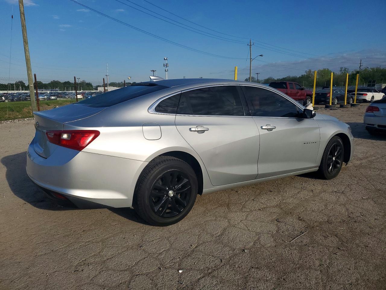 2018 Chevrolet Malibu Lt - zdjęcie 3