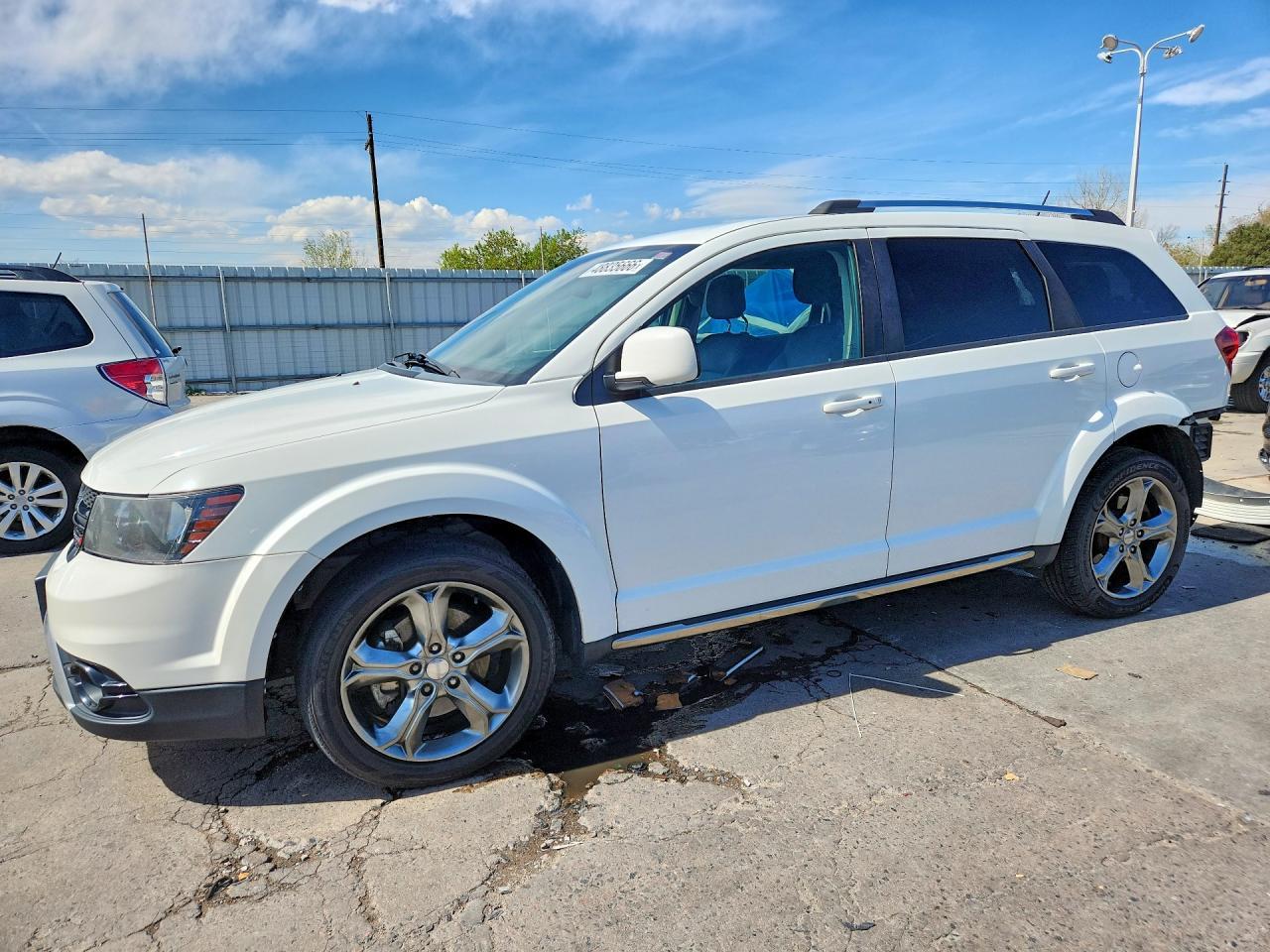 2016 Dodge Journey Crossroad - zdjęcie główne