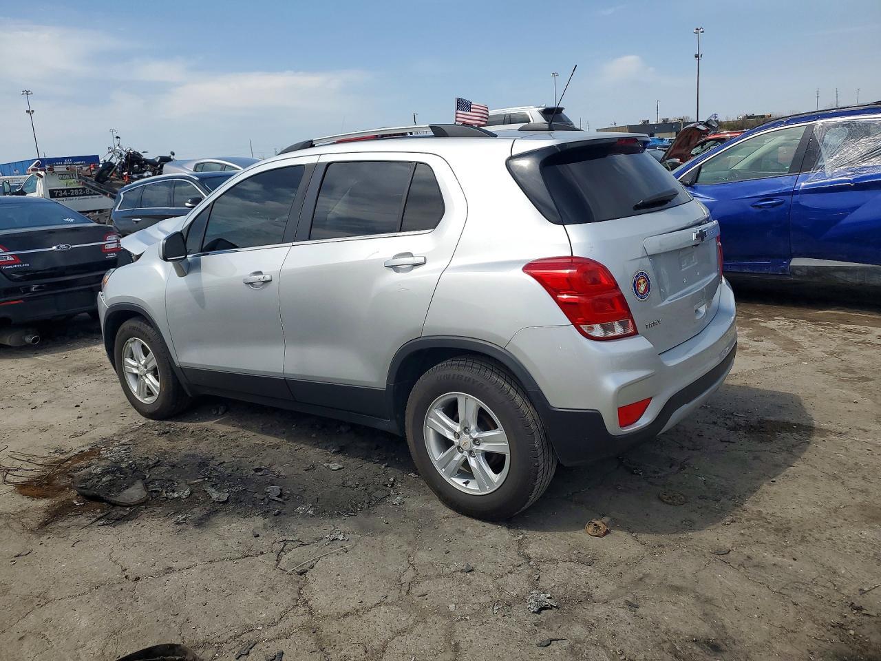 2020 Chevrolet Trax 1Lt - zdjęcie 2