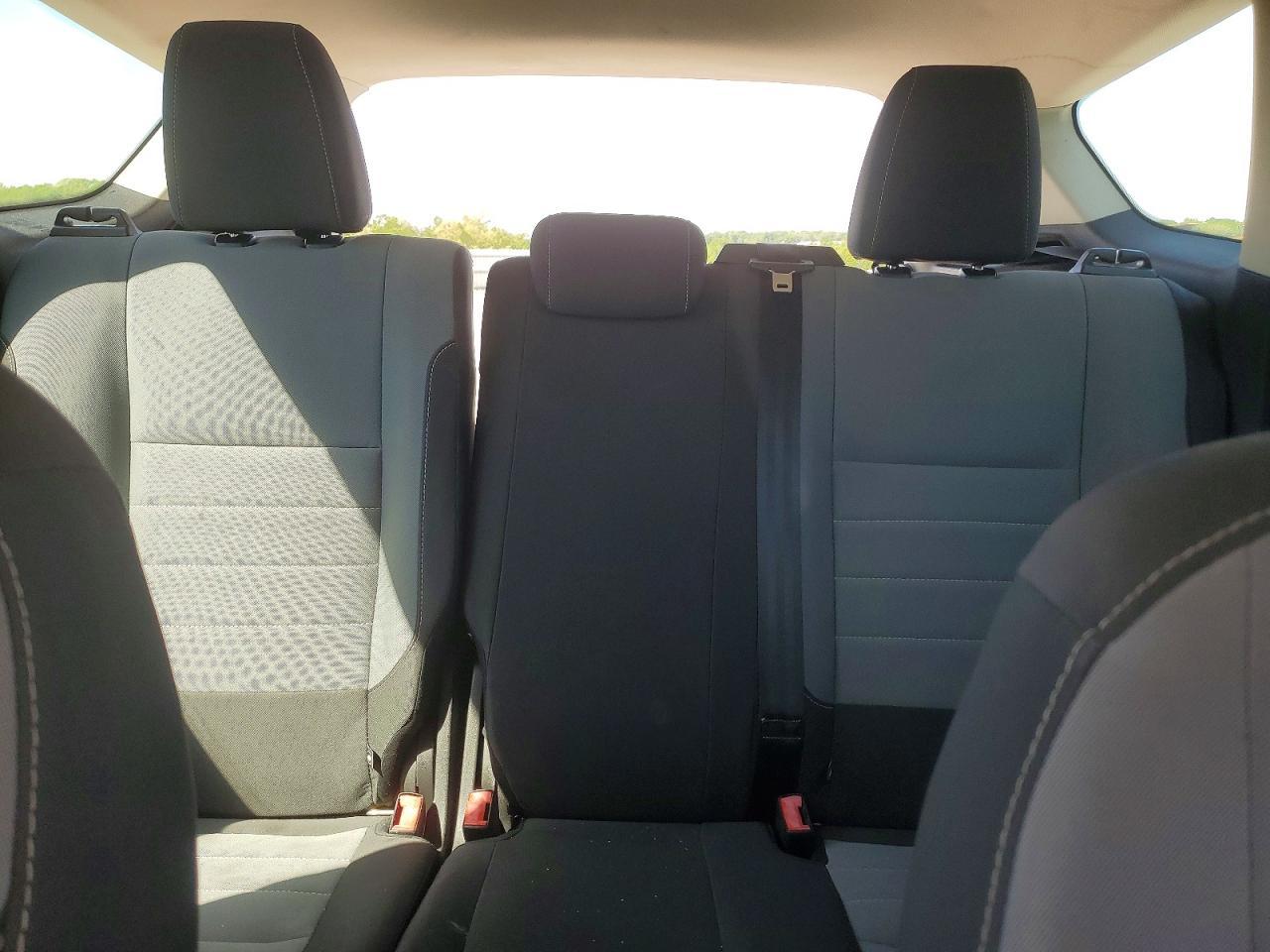 2017 Ford Escape S - zdjęcie 10