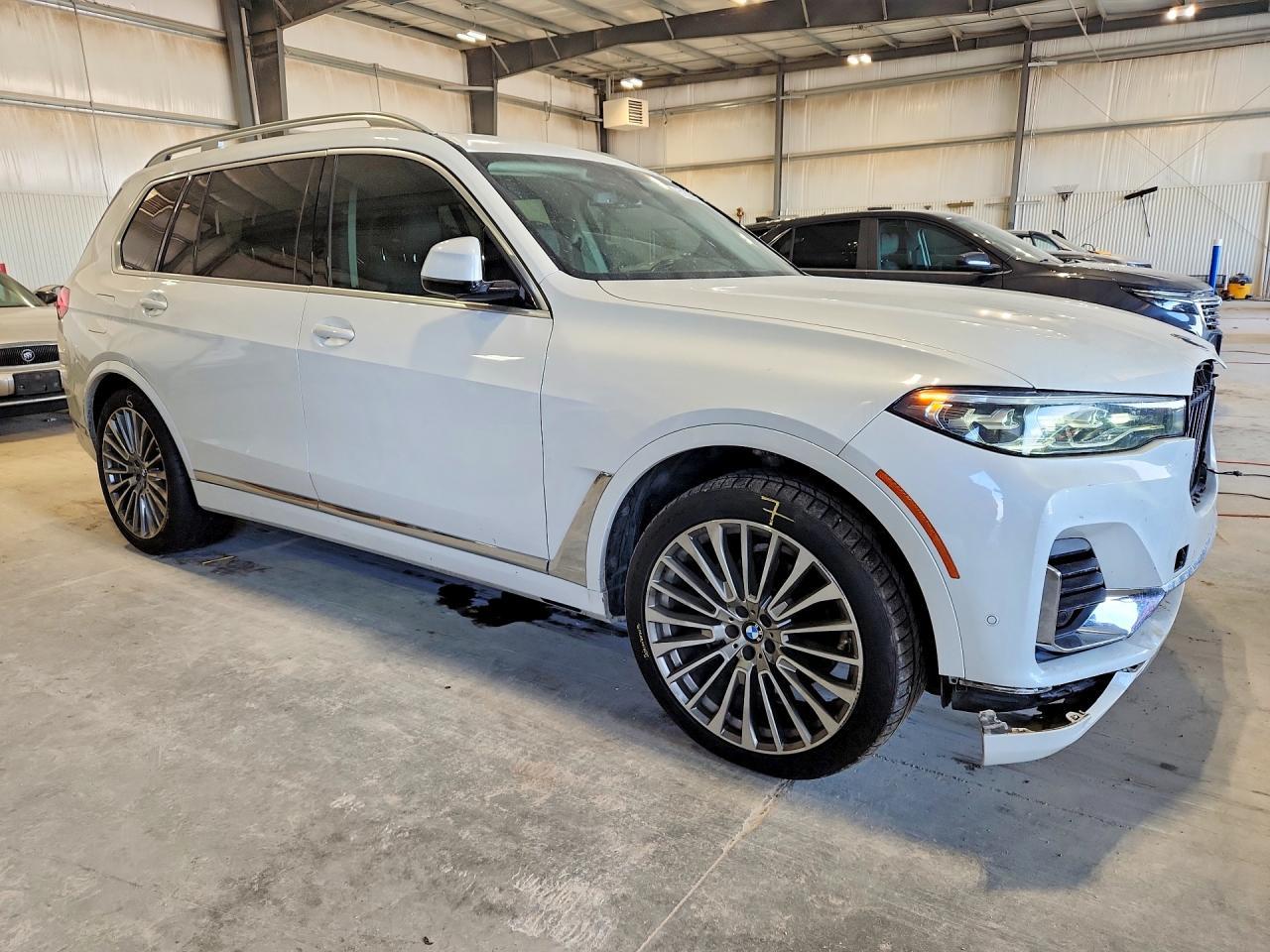 2020 BMW X7 xDrive40I - zdjęcie 4
