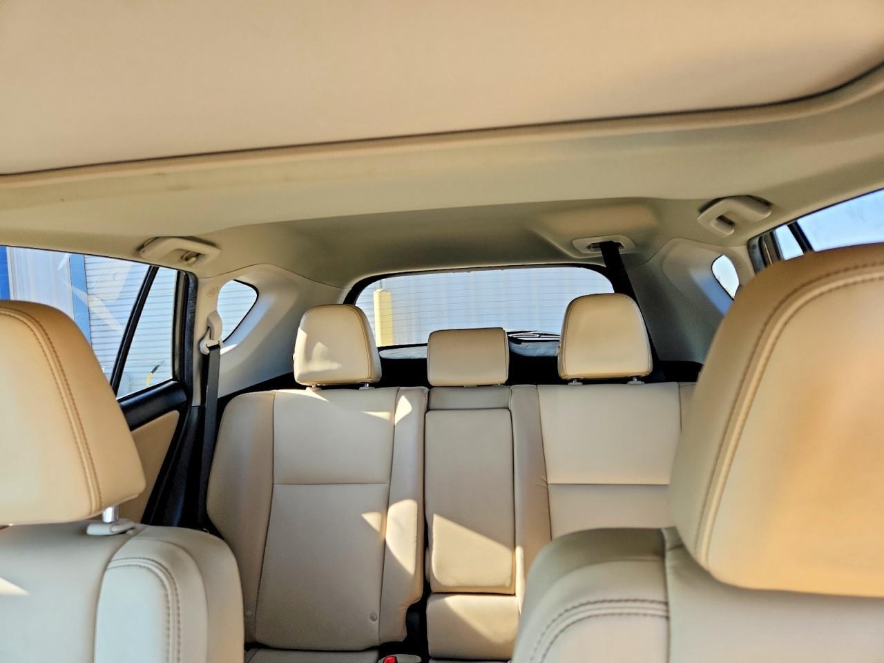 2015 Toyota Rav4 Limited - zdjęcie 10