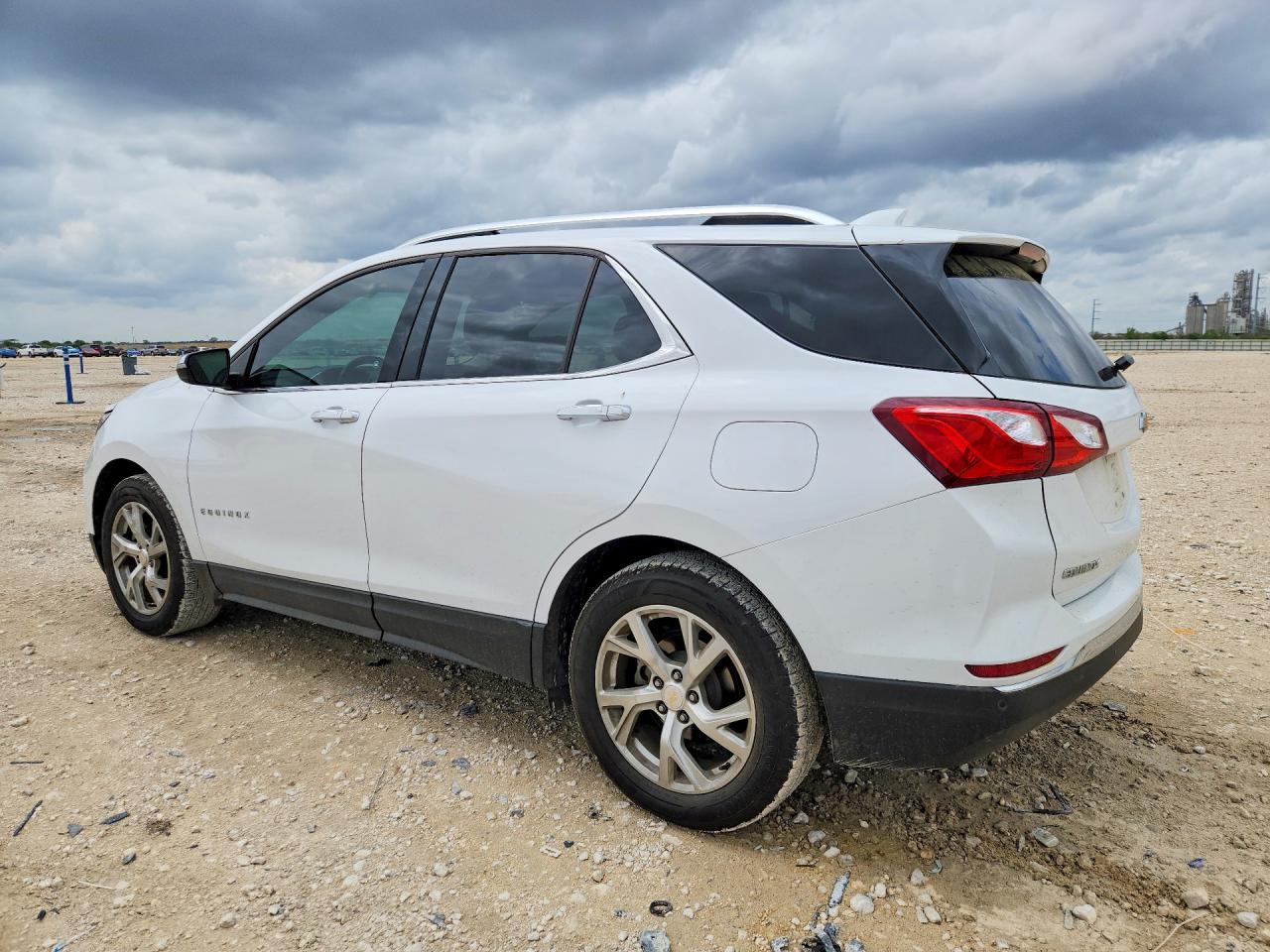 2019 Chevrolet Equinox Premier - zdjęcie 2