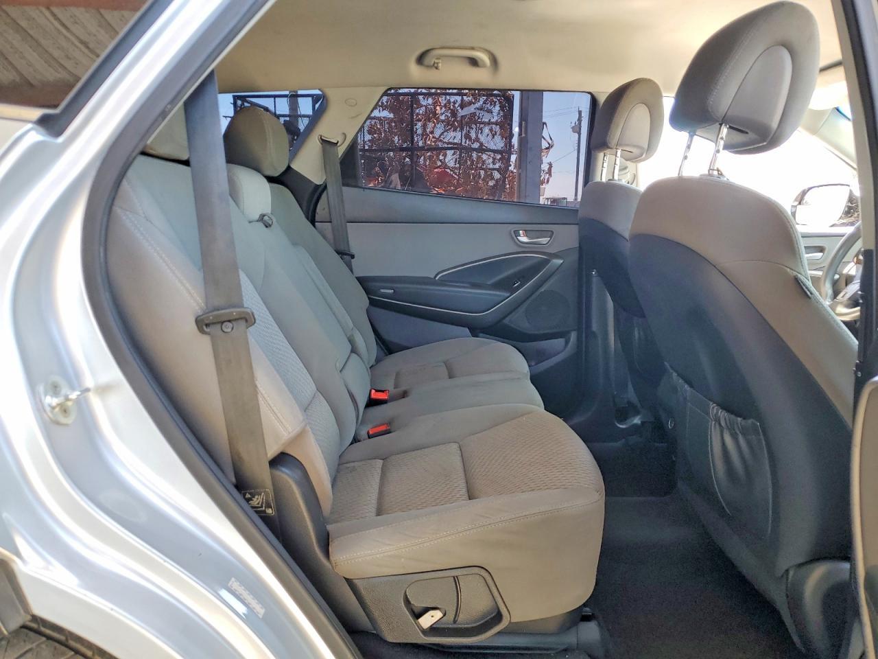2017 Hyundai Santa Fe Se - zdjęcie 11