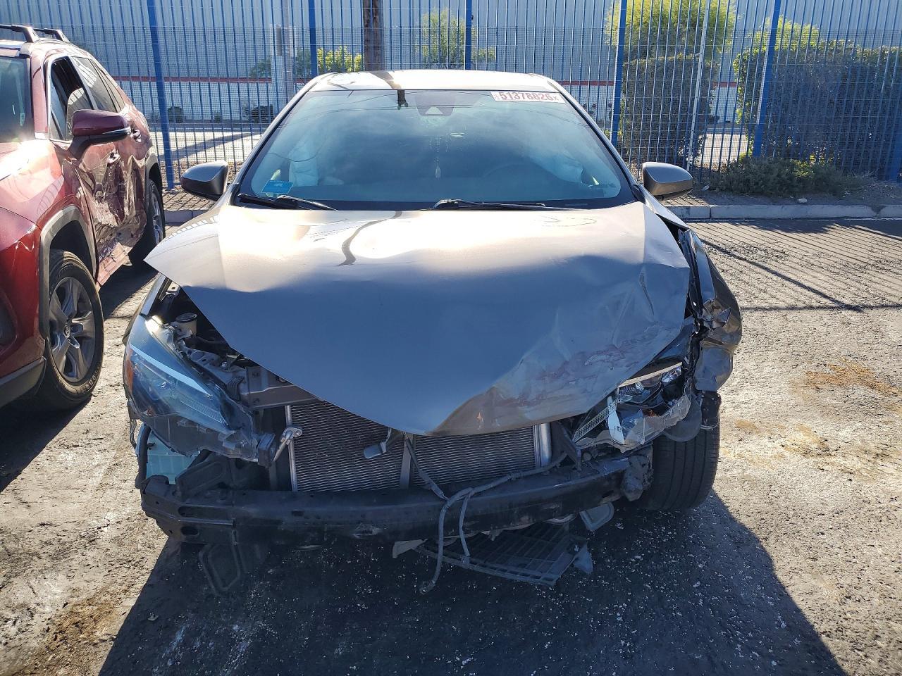 Toyota Corolla - zdjęcie 5