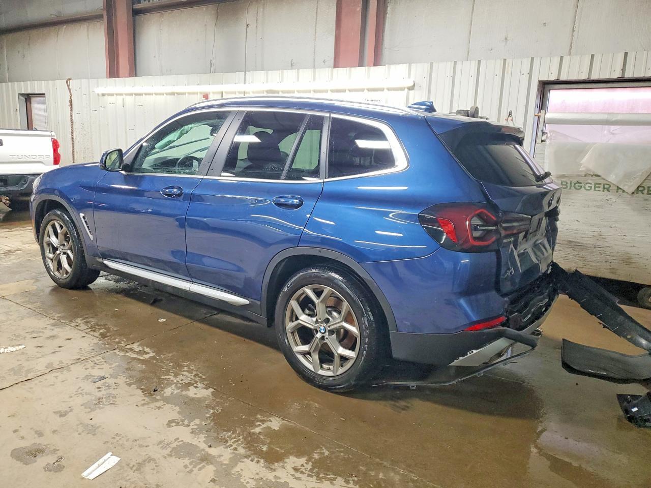 2022 BMW X3 xDrive30I - zdjęcie 2