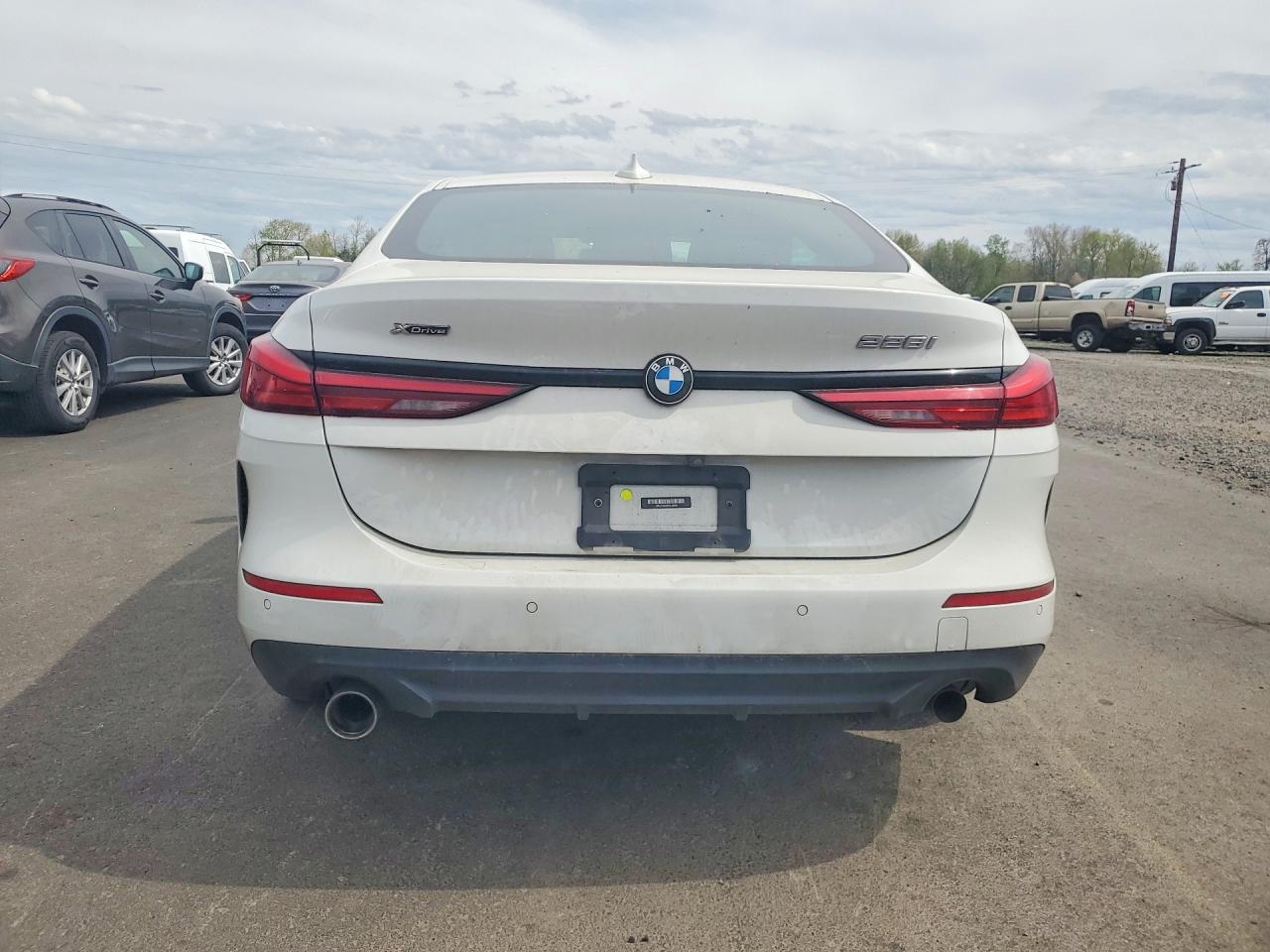 2022 BMW Seria 2 228i - zdjęcie 6