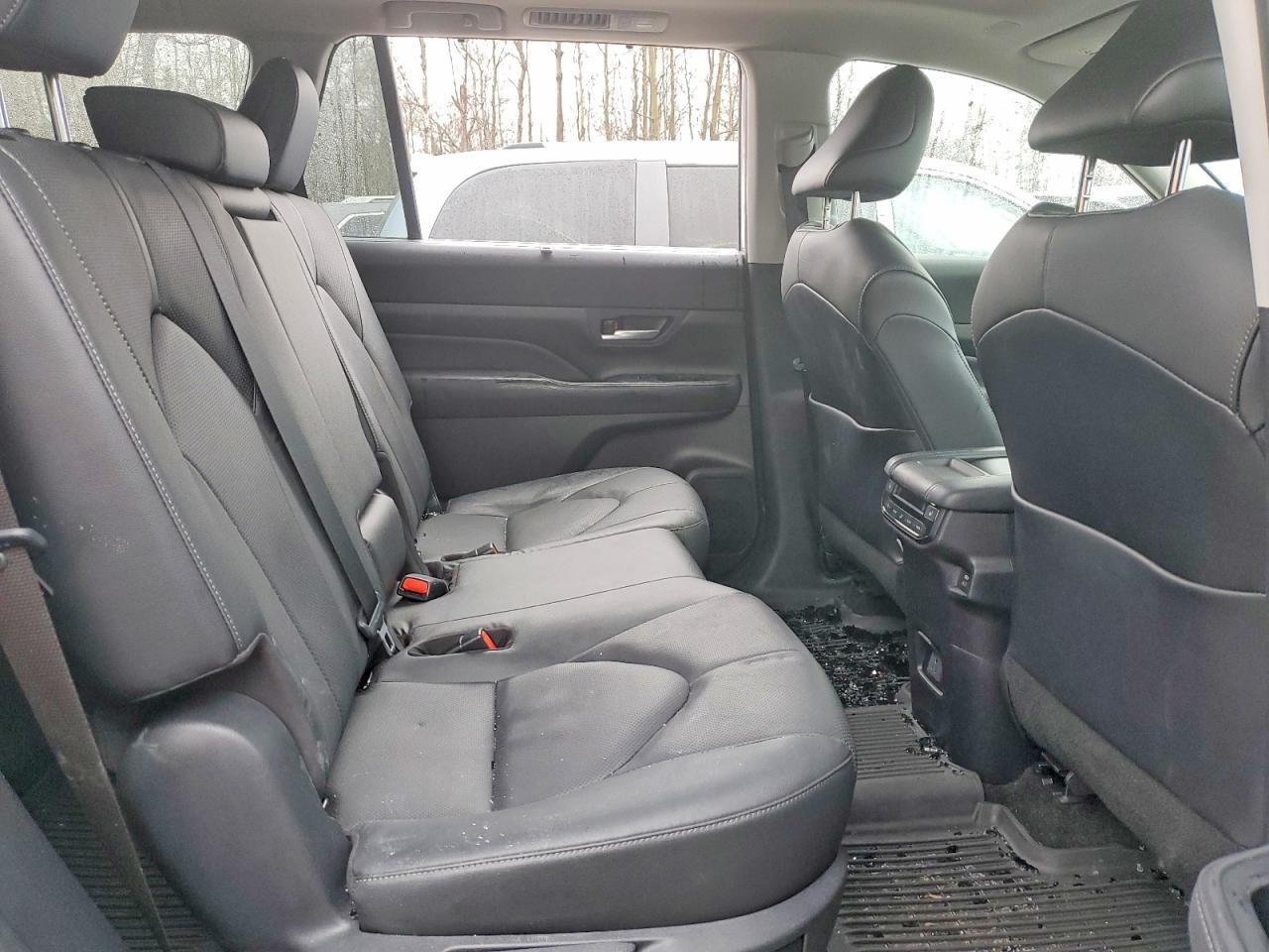 2024 Toyota Grand Highlander Limited - zdjęcie 11