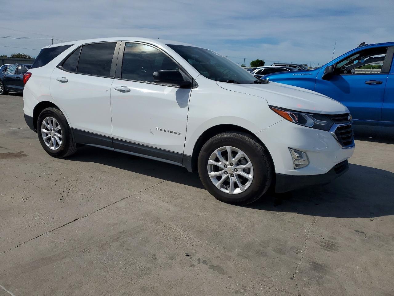 2020 Chevrolet Equinox Ls - zdjęcie 4