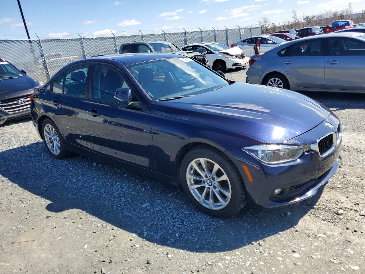 2017 BMW 320 Xi - zdjęcie 4