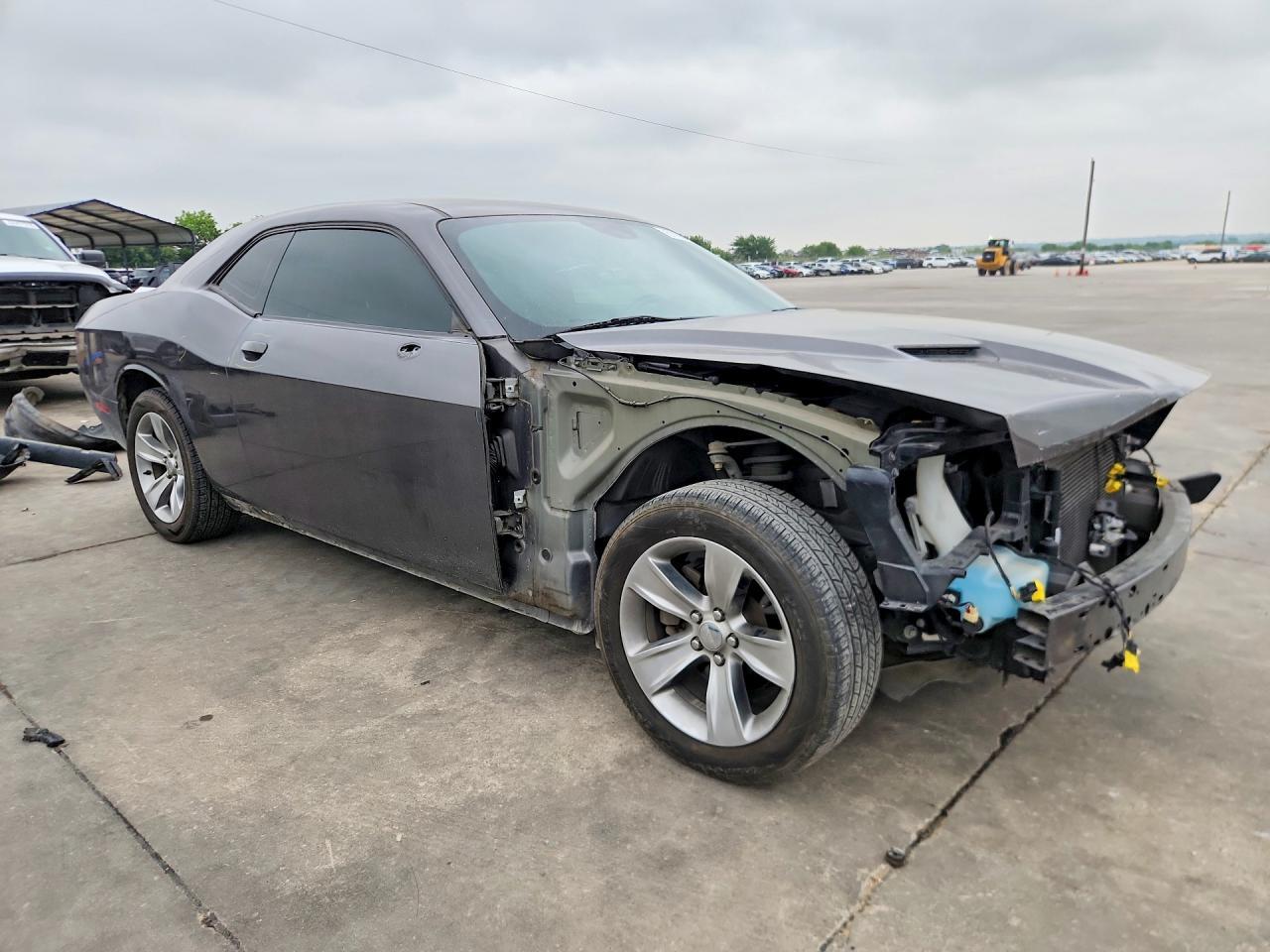 2017 Dodge Challenger Sxt - zdjęcie 4