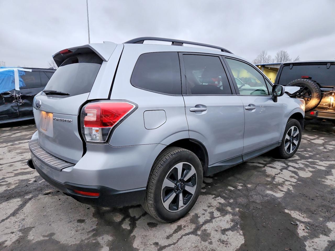 2018 Subaru Forester 2.5I Premium - zdjęcie 3