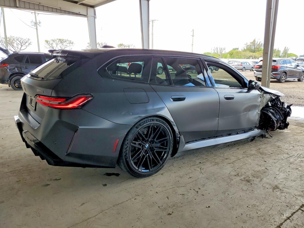 2026 BMW M5 Touring - zdjęcie 3