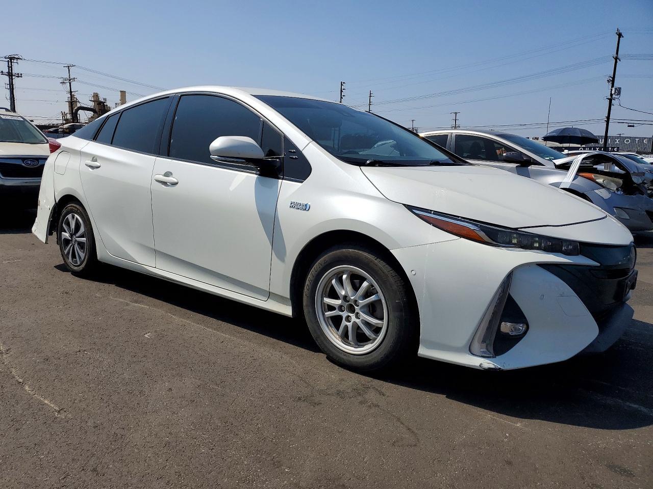 2017 Toyota Prius Prime Advanced - zdjęcie 4