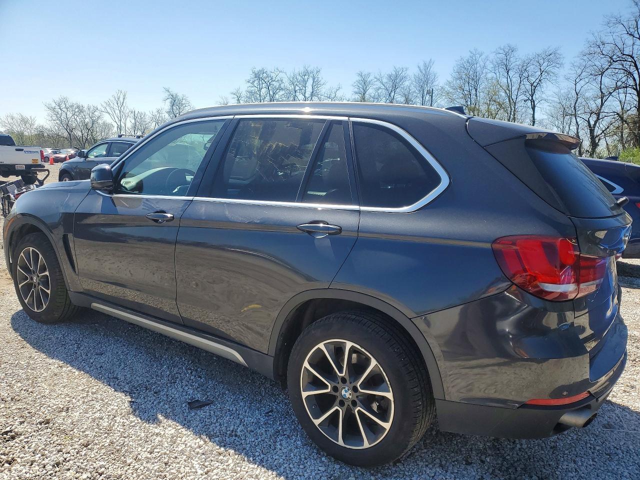 2017 BMW X5 xDrive35I - zdjęcie 2