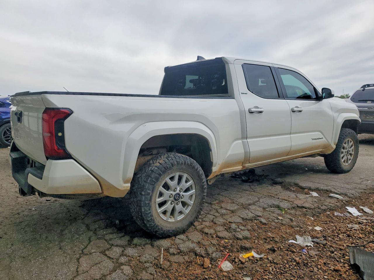 2024 Toyota Tacoma - zdjęcie 3