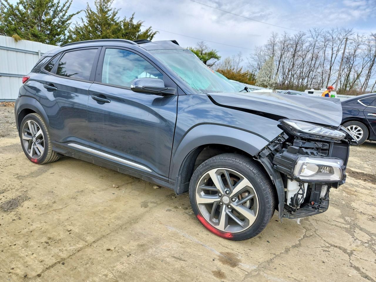 2021 Hyundai Kona Limited - zdjęcie 4