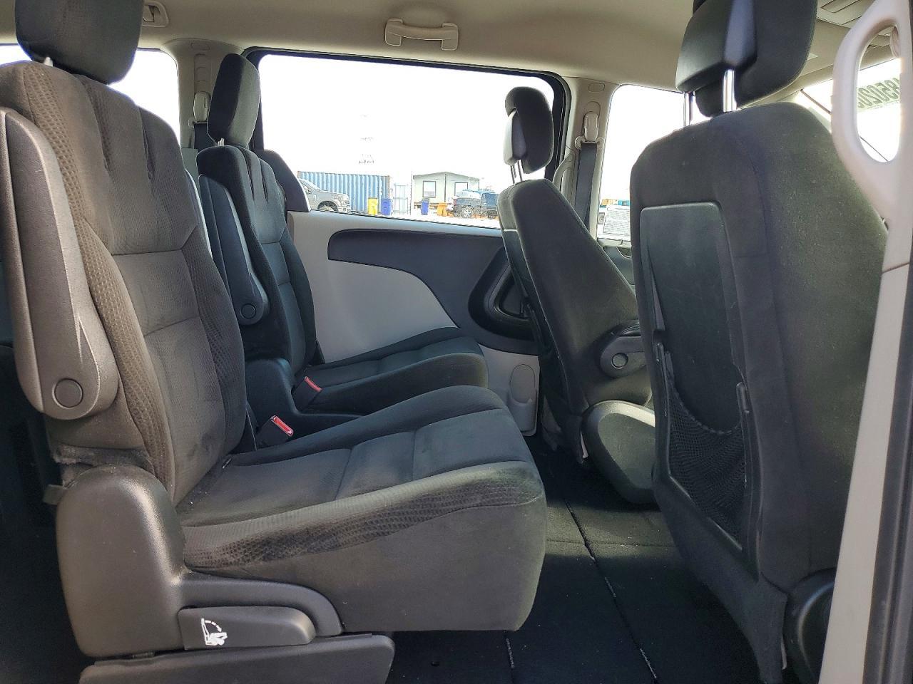 2016 Dodge Grand Caravan Se - zdjęcie 11