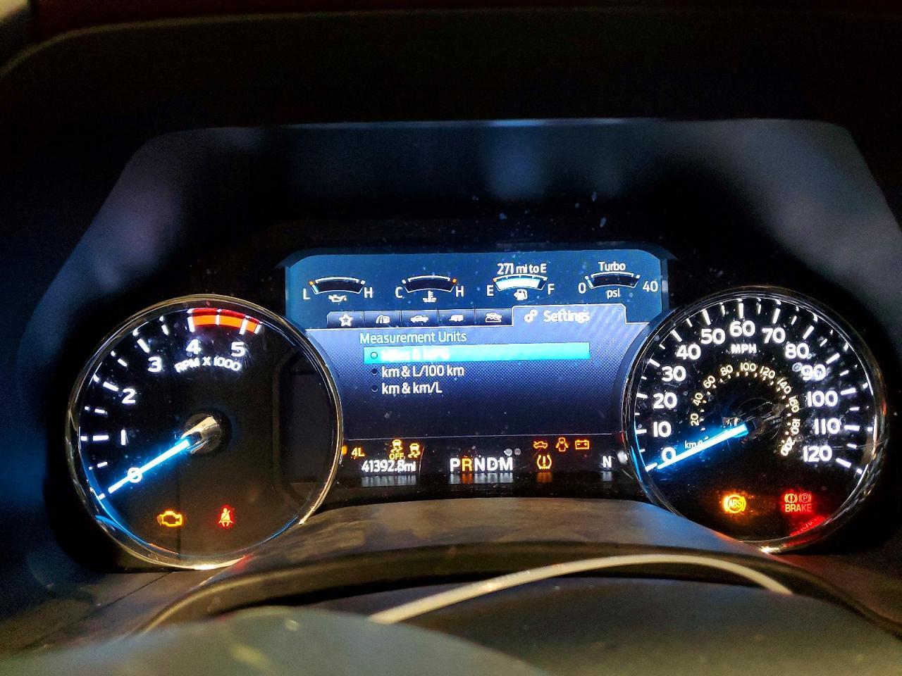 2022 Ford F350 Super Duty - zdjęcie 9