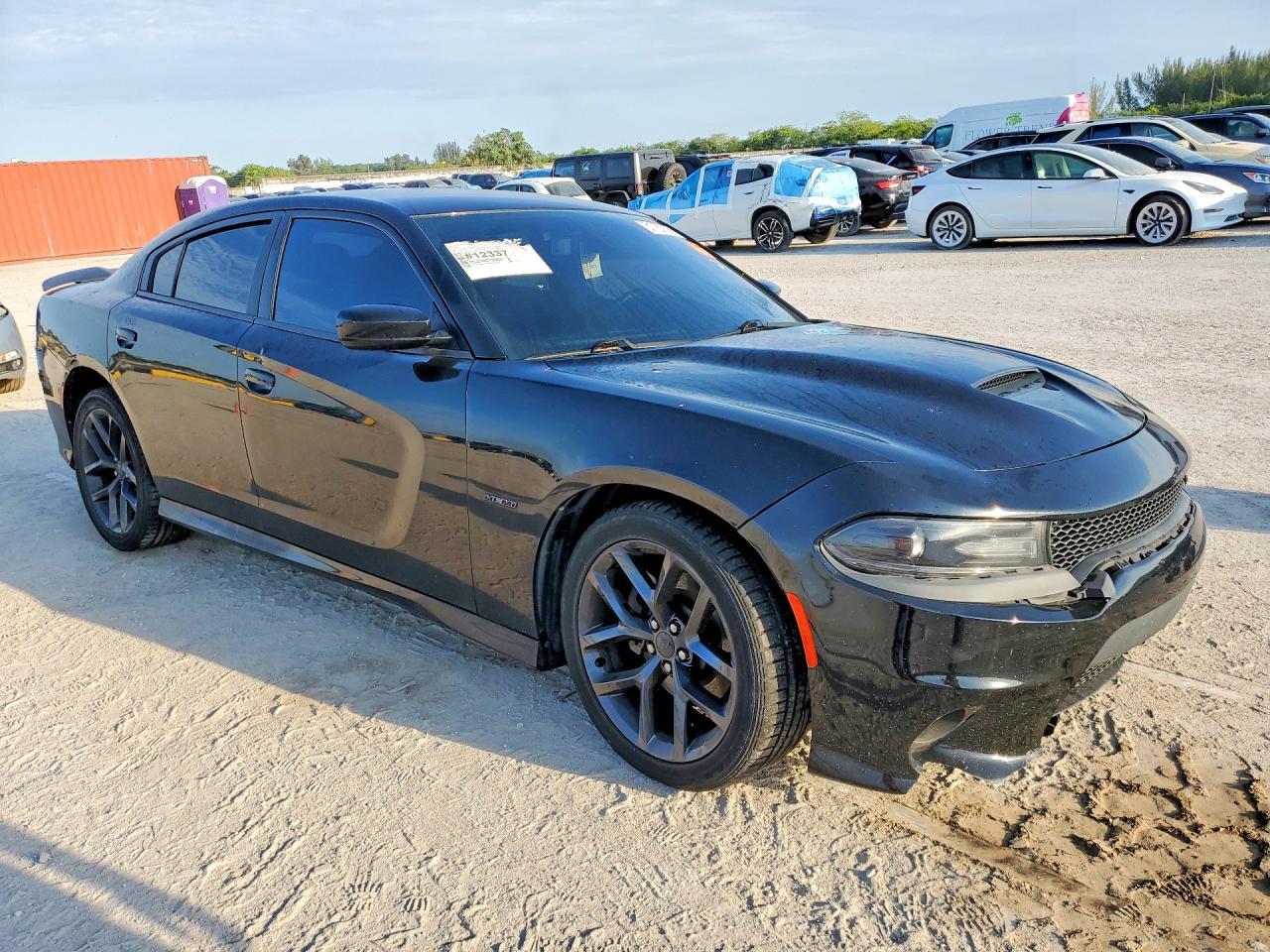 2019 Dodge Charger R - zdjęcie 4