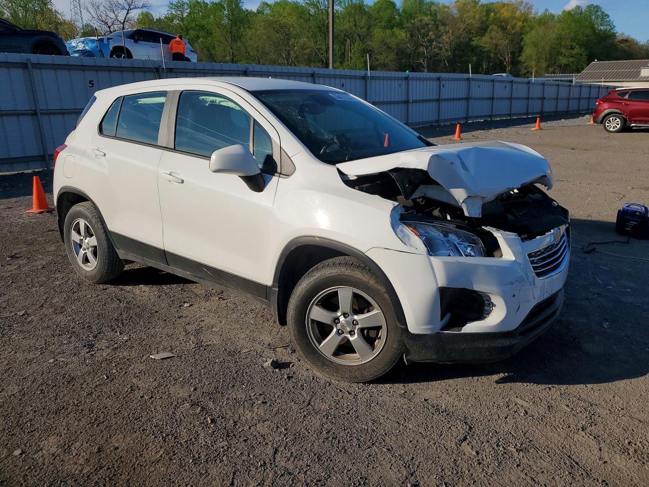 2016 Chevrolet Trax Ls - zdjęcie 4