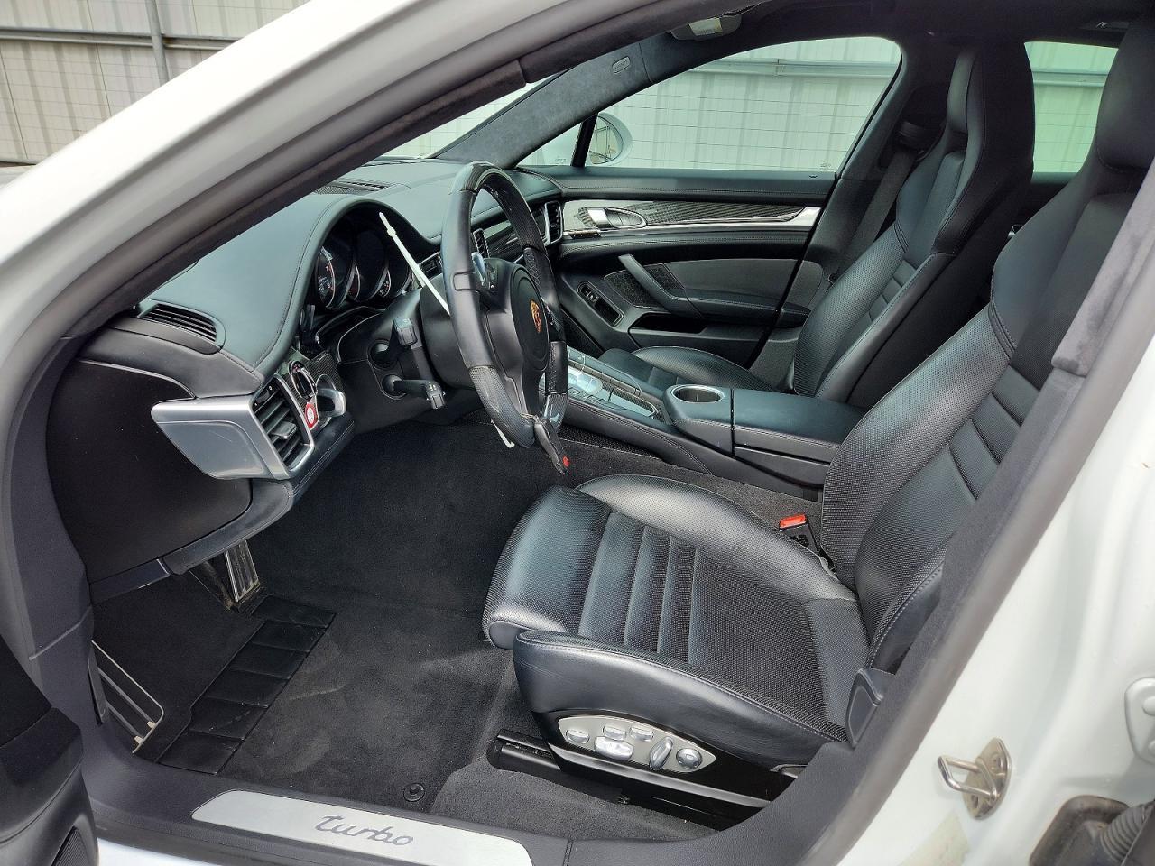 2015 Porsche Panamera Turbo - zdjęcie 7