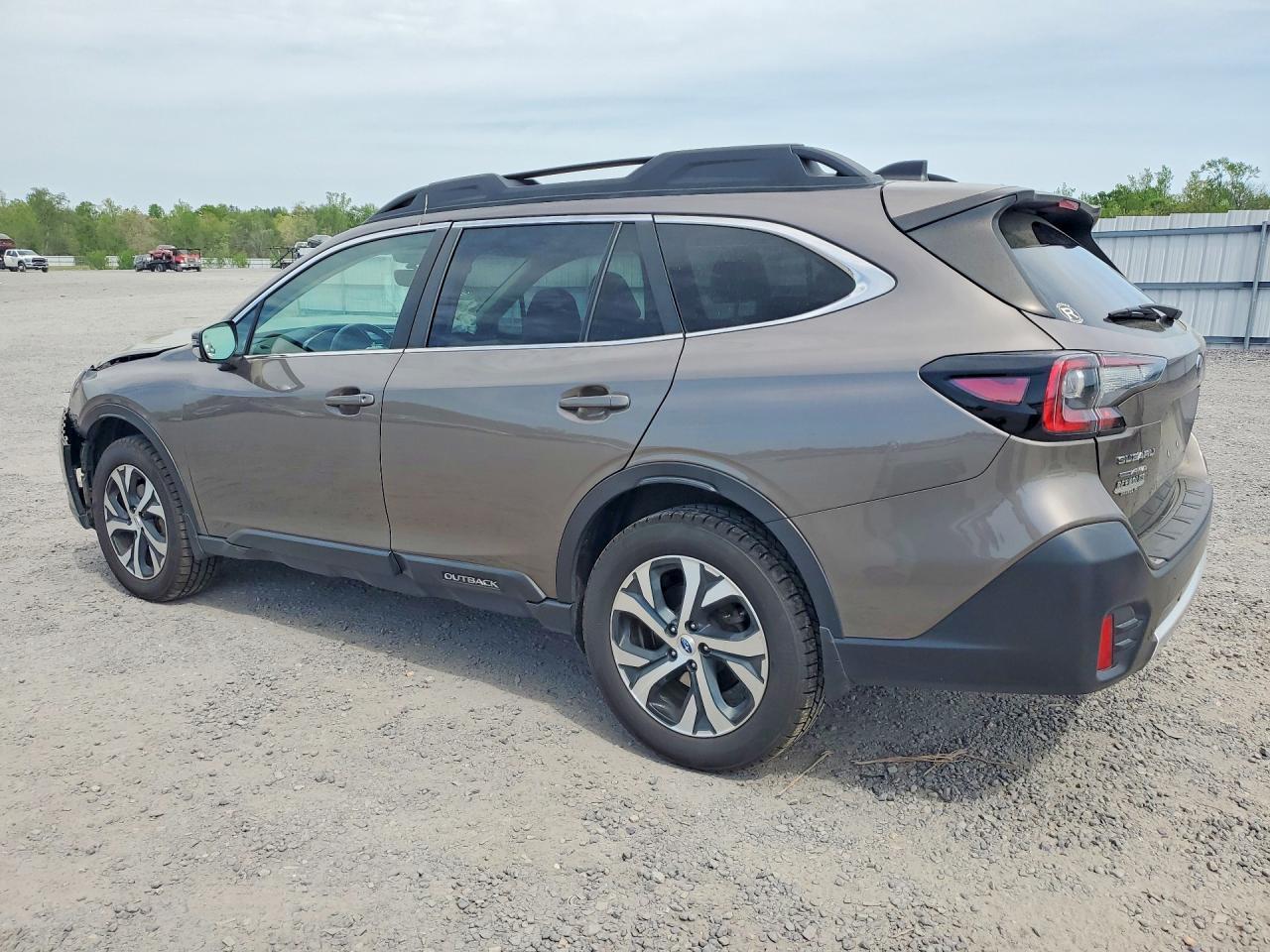 2021 Subaru Outback - zdjęcie 2