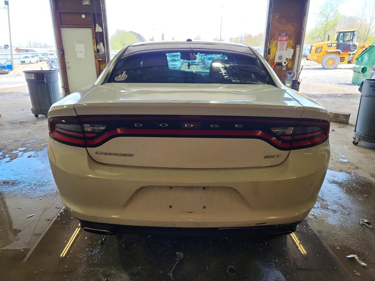 2016 Dodge Charger Sxt - zdjęcie 6