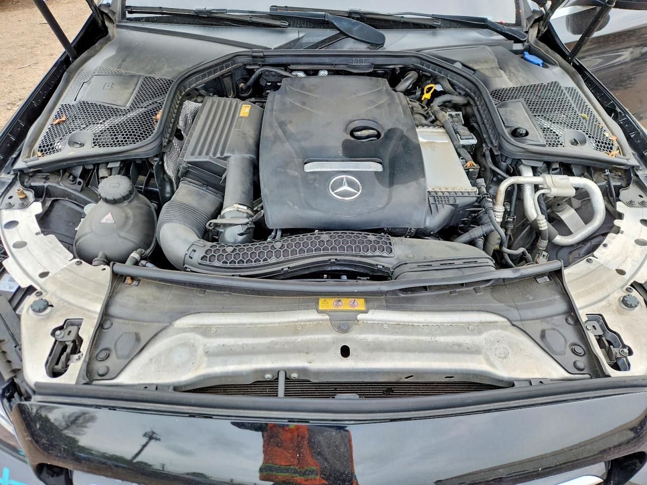 2018 Mercedes-Benz C 300 4Matic - zdjęcie 11