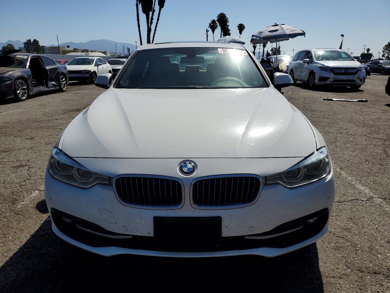 2018 BMW 330E - zdjęcie 5