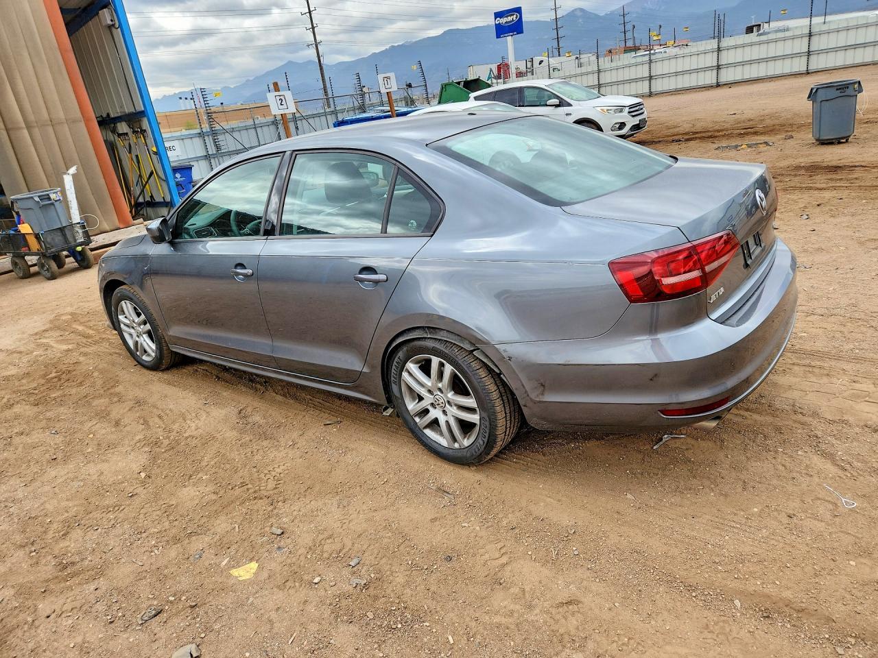2018 Volkswagen Jetta S - zdjęcie 2