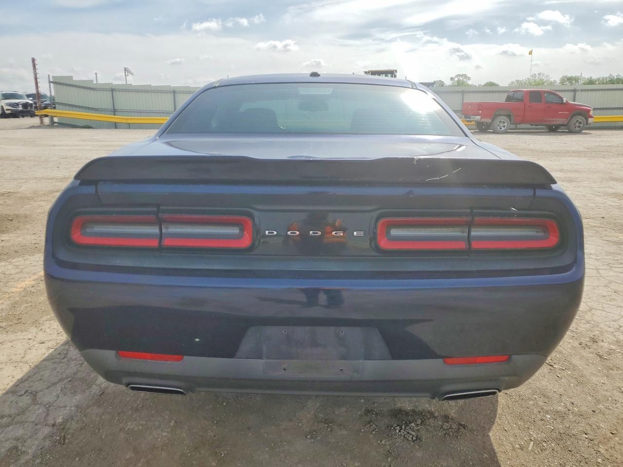 2015 Dodge Challenger Sxt - zdjęcie 6