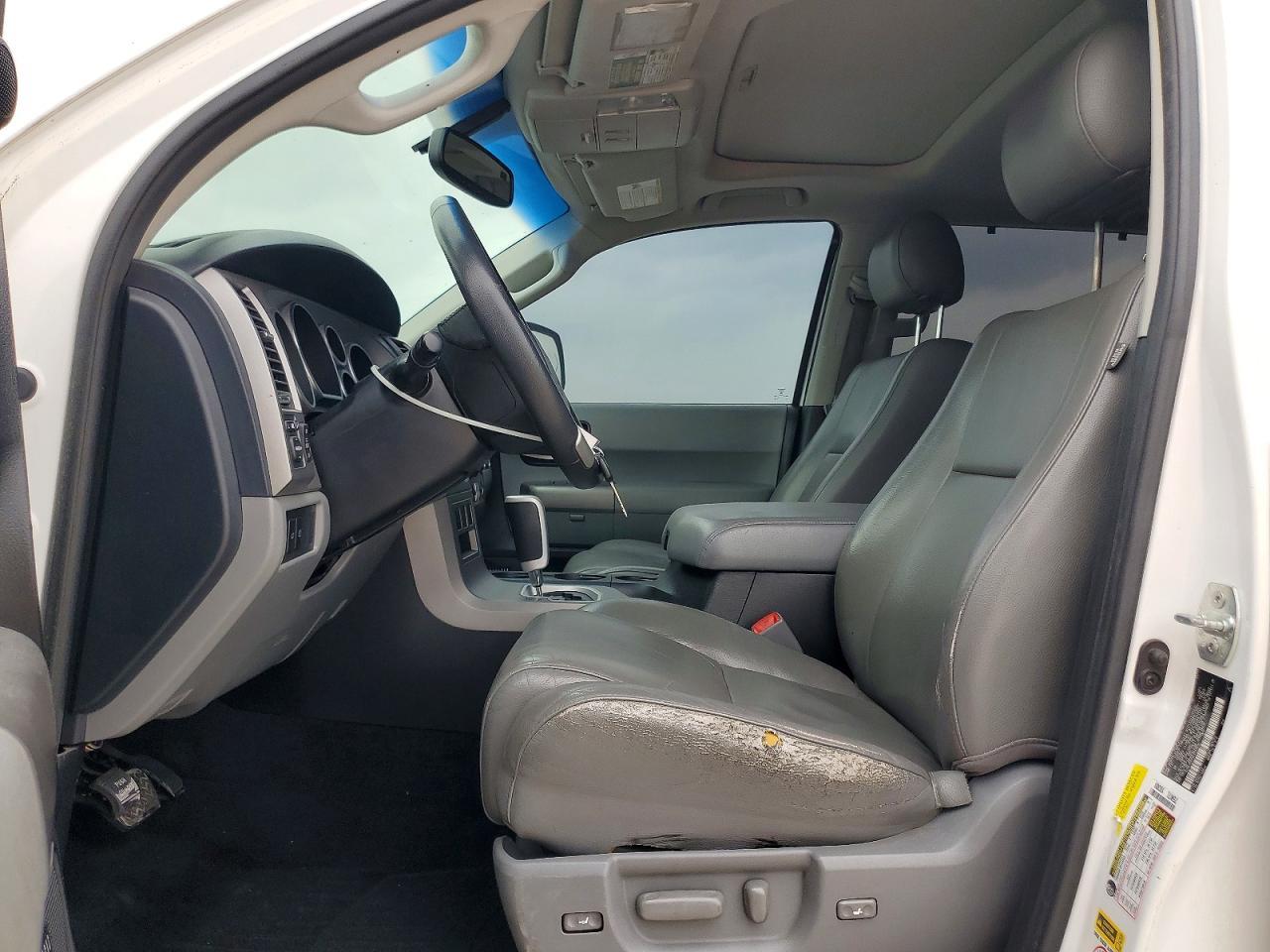 2014 Toyota Sequoia Limited - zdjęcie 7