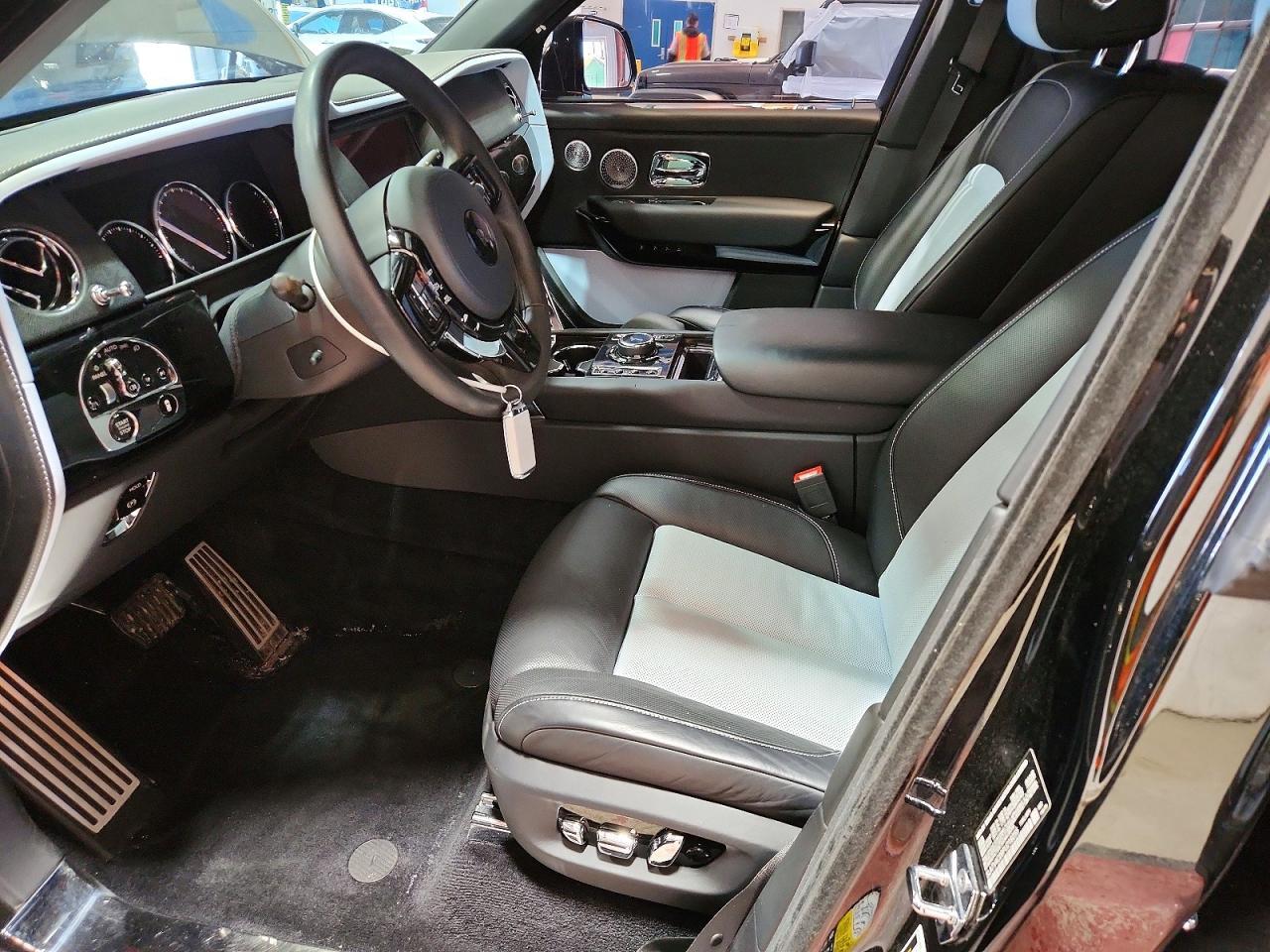 2023 Rolls-Royce Cullinan - zdjęcie 7