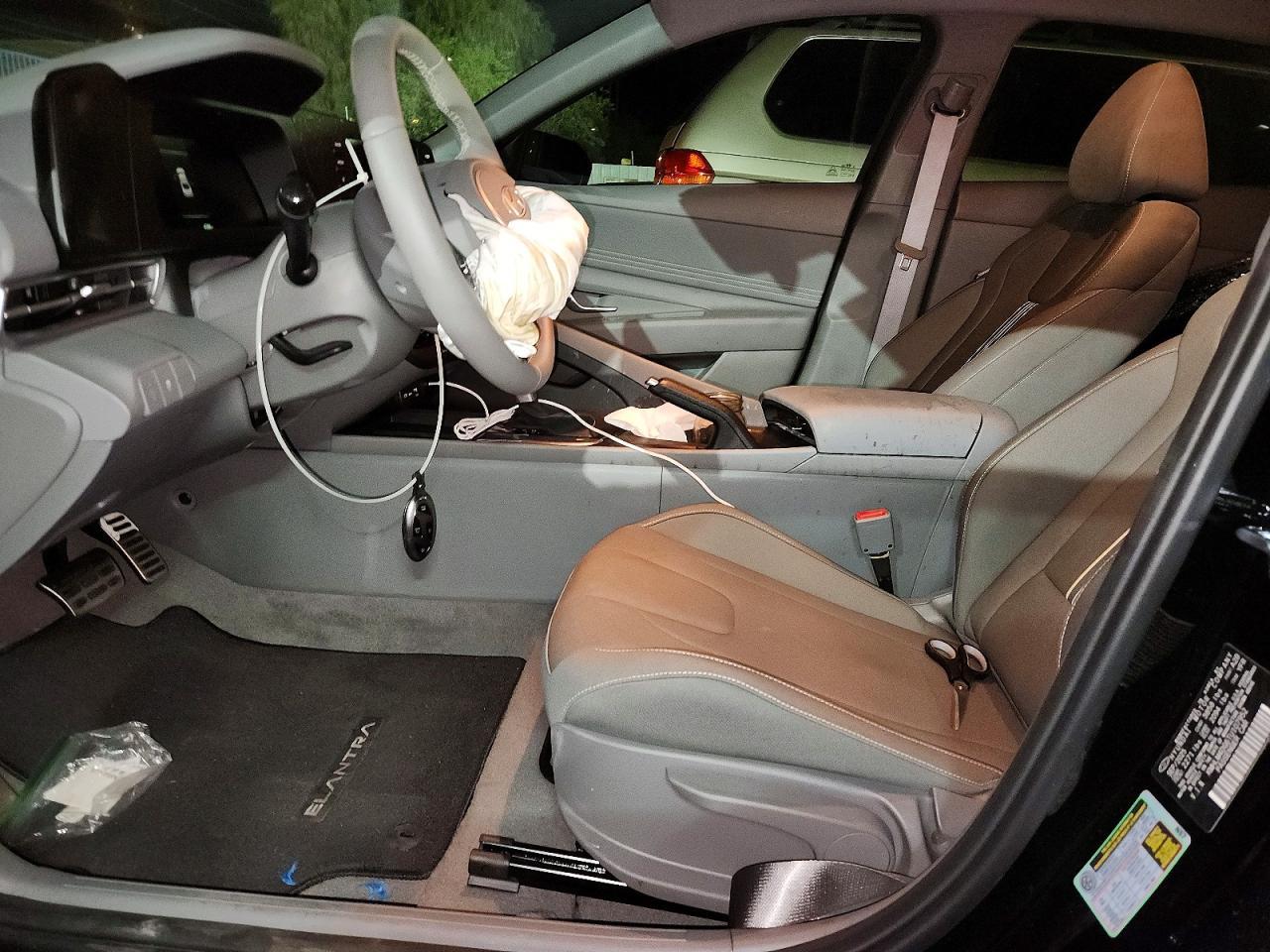 2026 Hyundai Elantra Sel Sport - zdjęcie 7