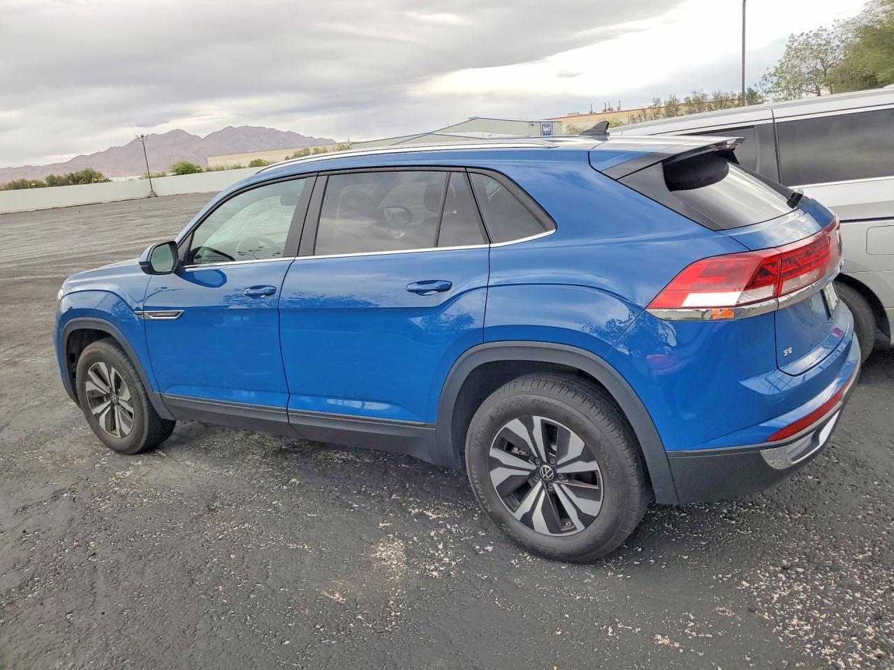 2025 Volkswagen Atlas Cross Sport Se - zdjęcie 2