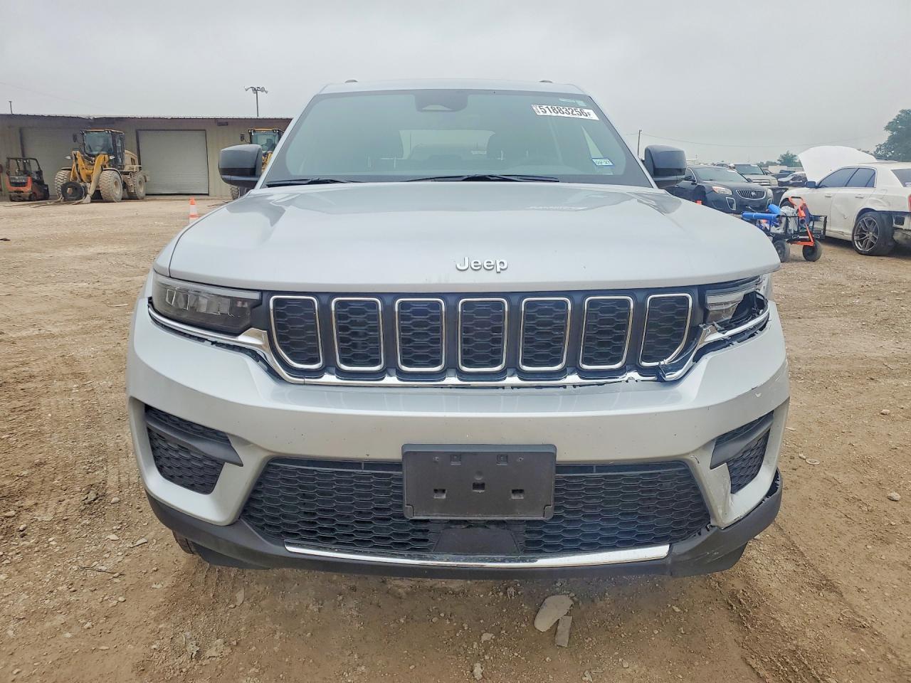2025 Jeep Grand Cherokee Laredo - zdjęcie 5
