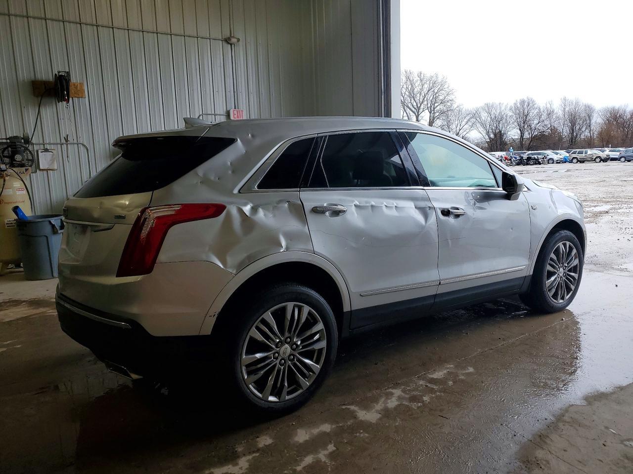 2017 Cadillac Xt5 Premium Luxury - zdjęcie 3