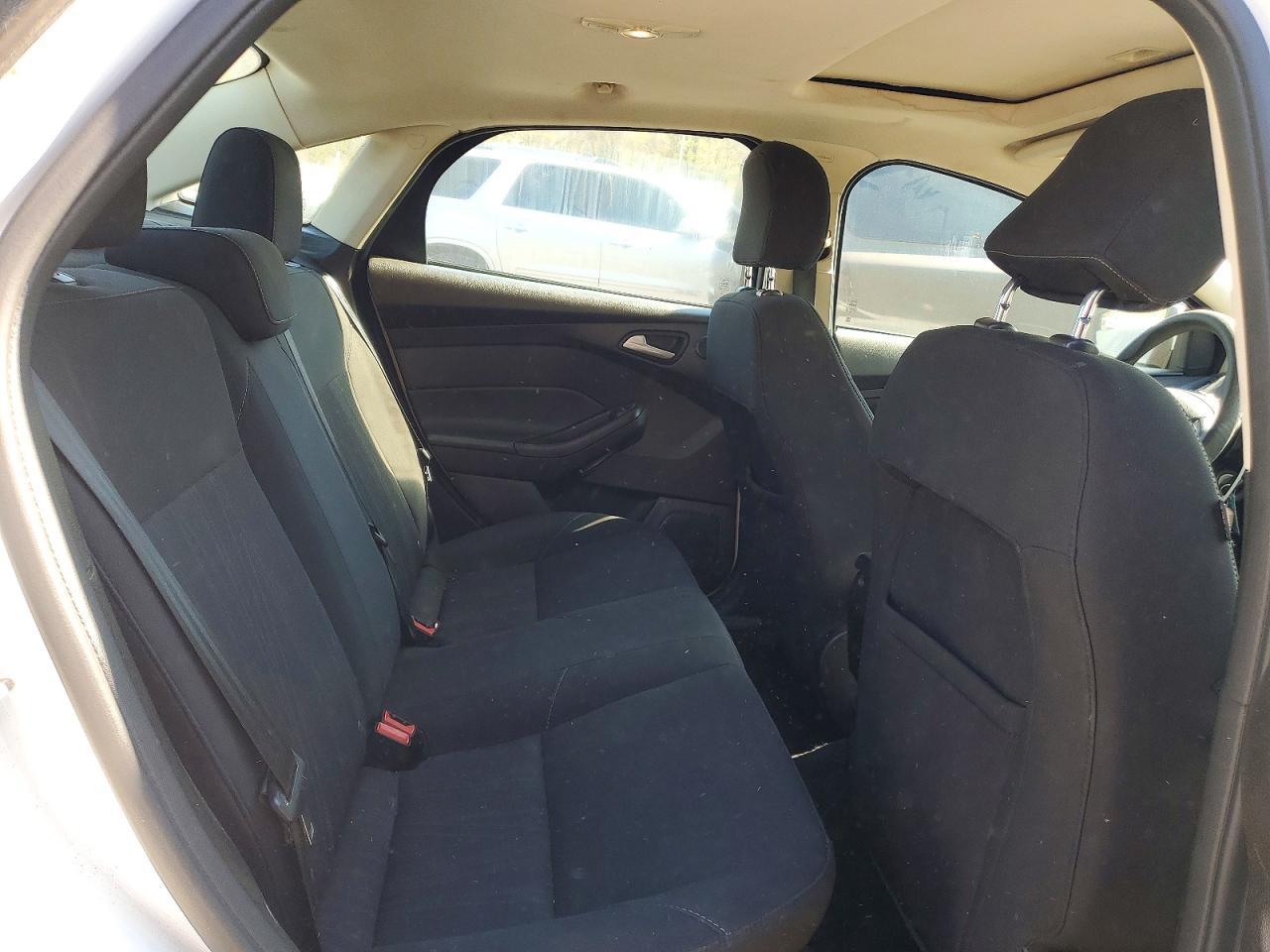 2017 Ford Focus Sel - zdjęcie 10