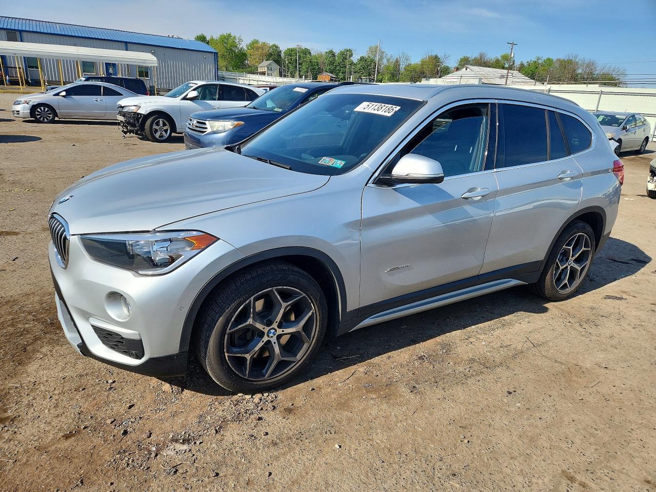 2017 BMW X1 xDrive28I - zdjęcie główne