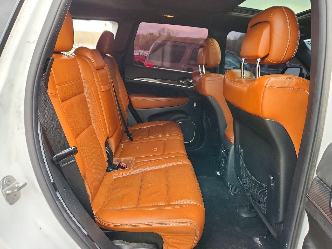 2014 Jeep Grand Cherokee Srt-8 - zdjęcie 11